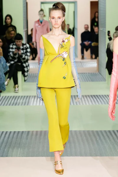 Look 39
